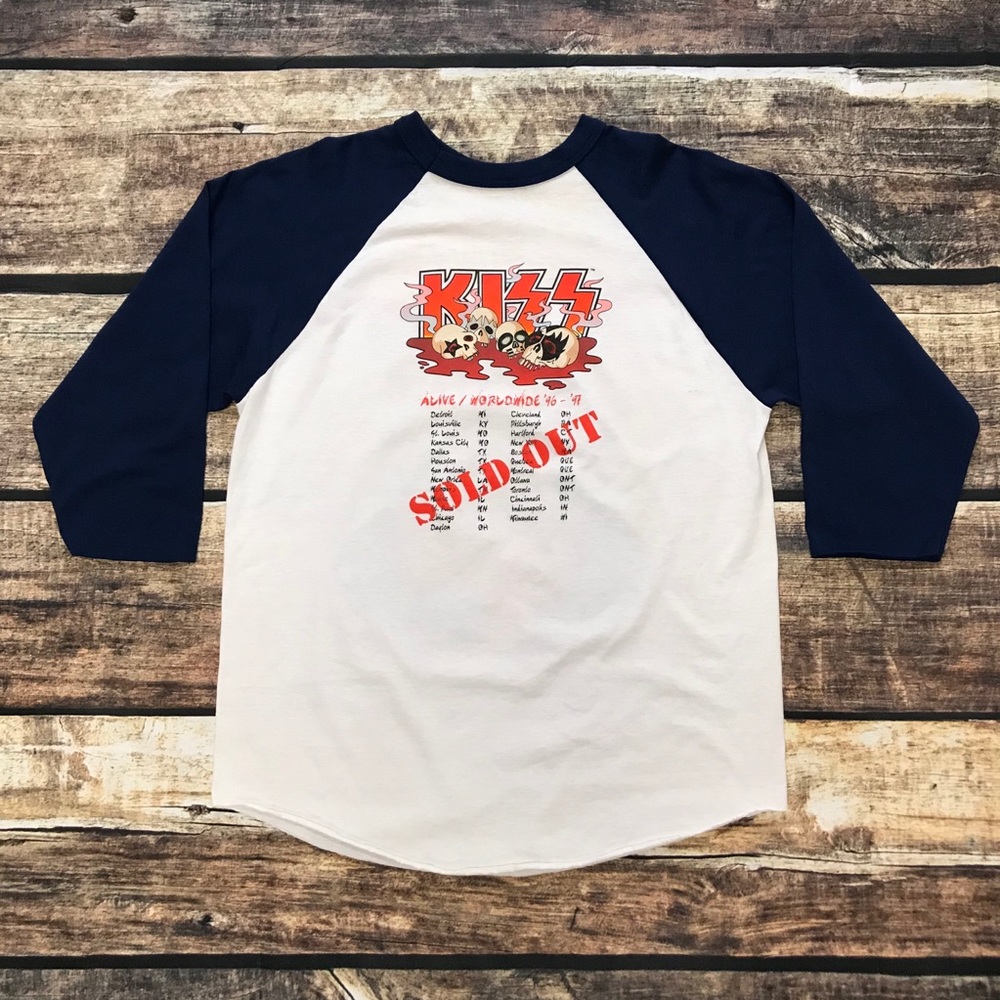 ❌SOLD❌ KISS Vintage Double Sided Stitch Shirt - Picture 2 of 9